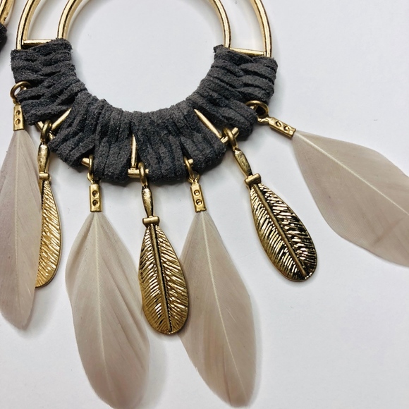 Lindsey Boho Dream Feather Leather Wrapped Earring - Picture 4 of 4
